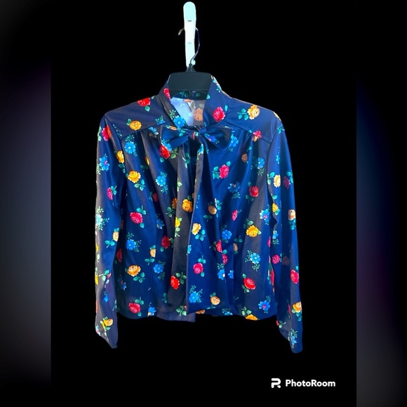 32. Vintage floral button down front tie shirt in size 18 GUC - Picture 1 of 3